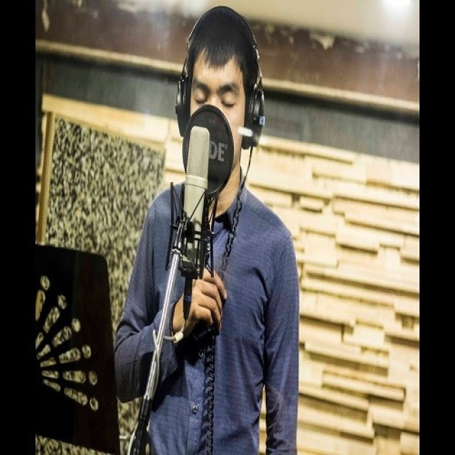 มอส นำโชค