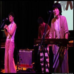 Nikasaya ดาวน์โหลดและฟังเพลงฮิตจาก Nikasaya