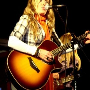 Jonalee White ดาวน์โหลดและฟังเพลงฮิตจาก Jonalee White