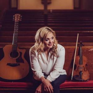 Camille Nelson ดาวน์โหลดและฟังเพลงฮิตจาก Camille Nelson