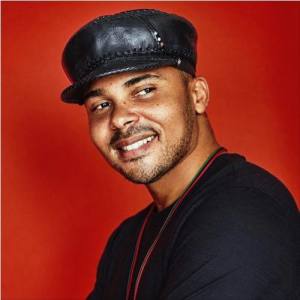 Walshy Fire ดาวน์โหลดและฟังเพลงฮิตจาก Walshy Fire