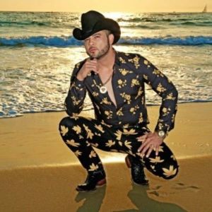 Darey Castro ดาวน์โหลดและฟังเพลงฮิตจาก Darey Castro