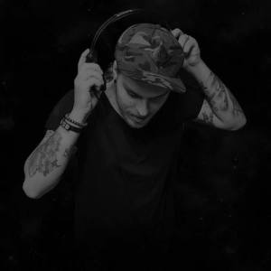 Martin Hellfritzsch ดาวน์โหลดและฟังเพลงฮิตจาก Martin Hellfritzsch