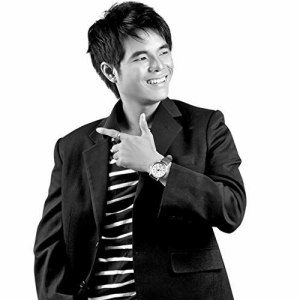 Ân Thiên Vỹ ดาวน์โหลดและฟังเพลงฮิตจาก Ân Thiên Vỹ