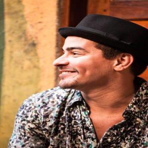 Thiago Martins ดาวน์โหลดและฟังเพลงฮิตจาก Thiago Martins