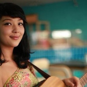 Liyana Fizi ดาวน์โหลดและฟังเพลงฮิตจาก Liyana Fizi