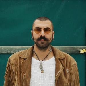Mesut Yılmaz ดาวน์โหลดและฟังเพลงฮิตจาก Mesut Yılmaz