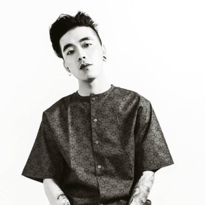 Khói ดาวน์โหลดและฟังเพลงฮิตจาก Khói
