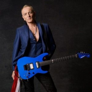 Phil Collen ดาวน์โหลดและฟังเพลงฮิตจาก Phil Collen