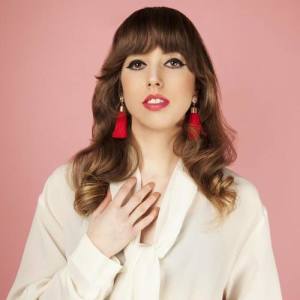 Danielle Lewis ดาวน์โหลดและฟังเพลงฮิตจาก Danielle Lewis