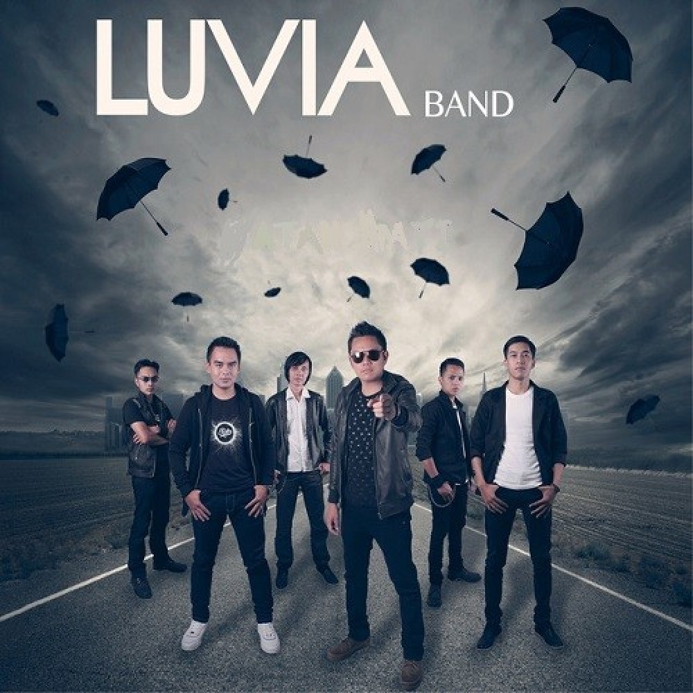 Luvia Band