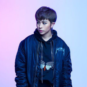 Gil Lê ดาวน์โหลดและฟังเพลงฮิตจาก Gil Lê