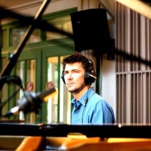 Frank Herrgott ดาวน์โหลดและฟังเพลงฮิตจาก Frank Herrgott