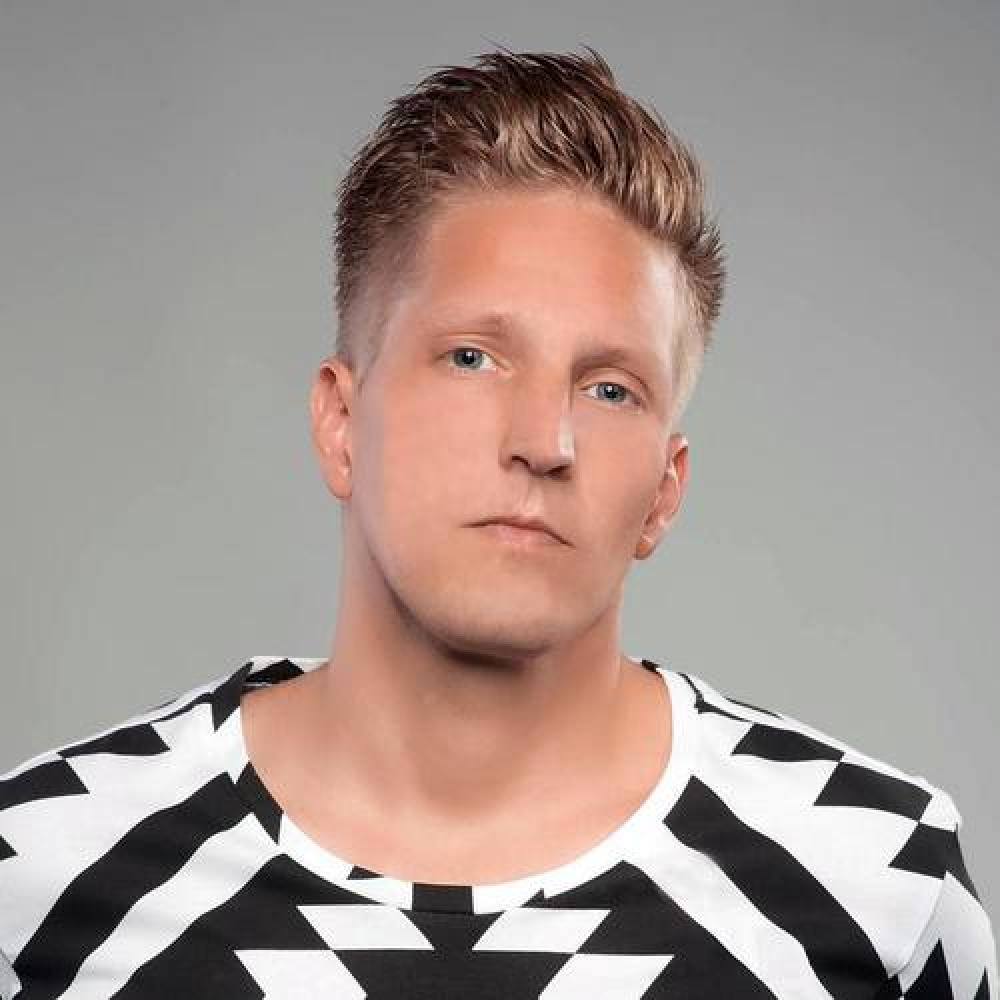 Alex De Guirior