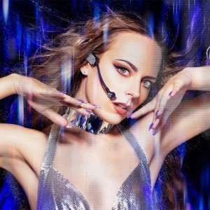 Hannah Diamond ดาวน์โหลดและฟังเพลงฮิตจาก Hannah Diamond