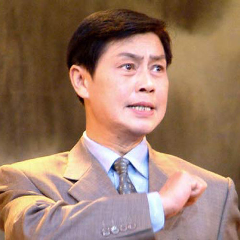 黄新德