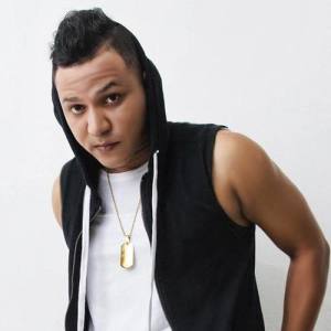 J Manny ดาวน์โหลดและฟังเพลงฮิตจาก J Manny