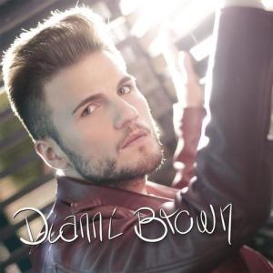 Dianni Brown ดาวน์โหลดและฟังเพลงฮิตจาก Dianni Brown