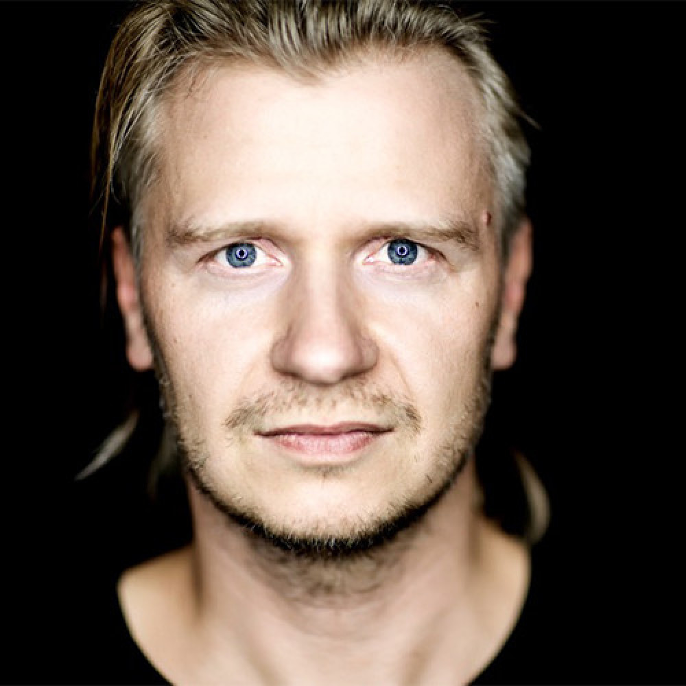 Alex Bau
