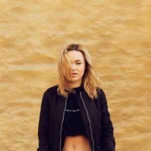 Kiara Nelson ดาวน์โหลดและฟังเพลงฮิตจาก Kiara Nelson