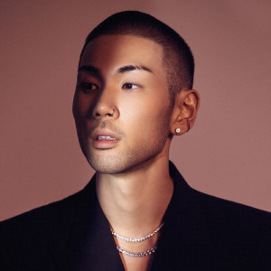 Vince ดาวน์โหลดและฟังเพลงฮิตจาก Vince