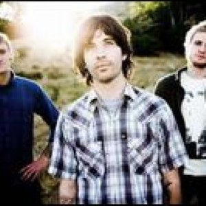 Lakes ดาวน์โหลดและฟังเพลงฮิตจาก Lakes