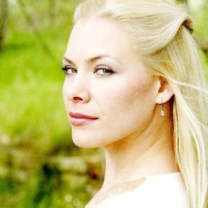 Amanda Somerville ดาวน์โหลดและฟังเพลงฮิตจาก Amanda Somerville