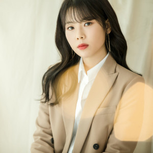 Lee Si Eun