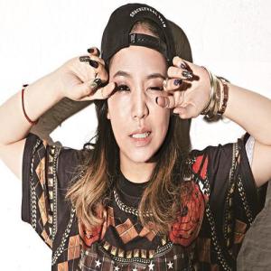 Zizzy ดาวน์โหลดและฟังเพลงฮิตจาก Zizzy