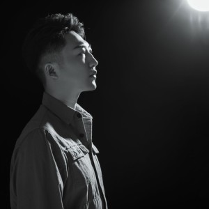 陈嵘 ดาวน์โหลดและฟังเพลงฮิตจาก 陈嵘