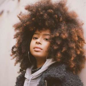 Olivia Nelson ดาวน์โหลดและฟังเพลงฮิตจาก Olivia Nelson