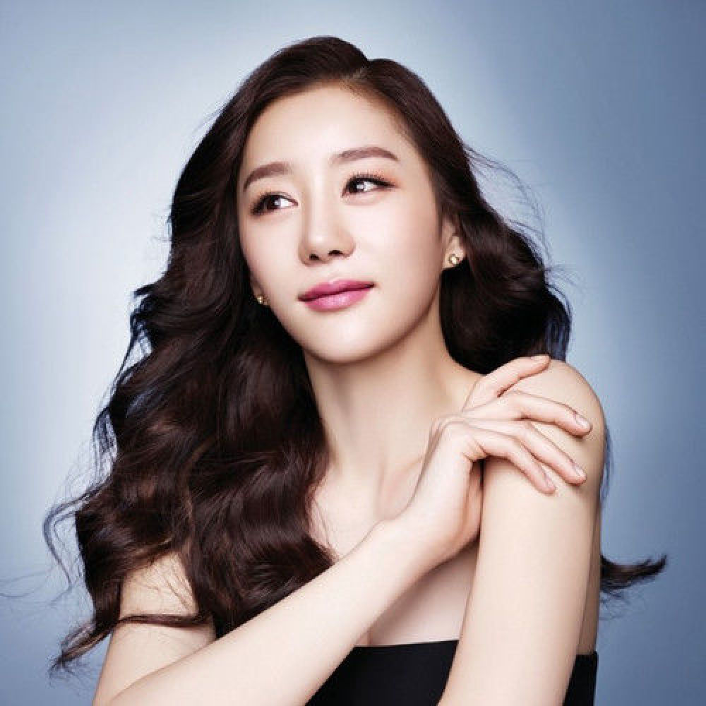 신지아