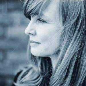 Christina Lux ดาวน์โหลดและฟังเพลงฮิตจาก Christina Lux