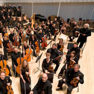 BBC Scottish Symphony Orchestra ดาวน์โหลดและฟังเพลงฮิตจาก BBC Scottish Symphony Orchestra