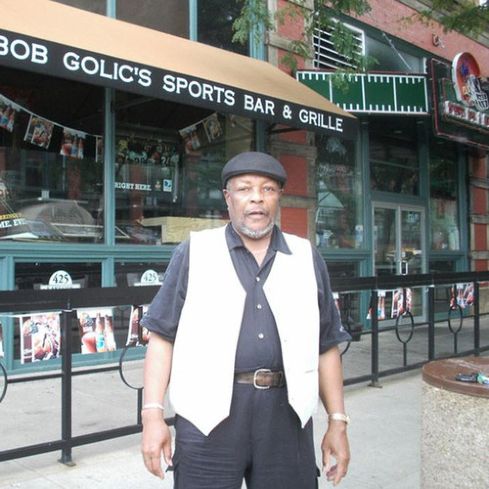 Lou Ragland