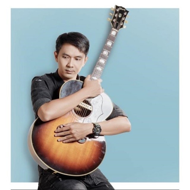 บอย  พนมไพร