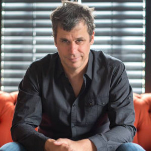 John Swihart ดาวน์โหลดและฟังเพลงฮิตจาก John Swihart