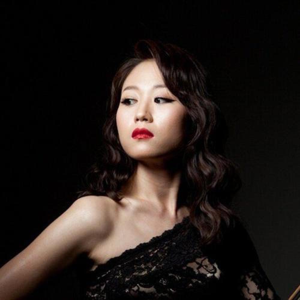 김지은