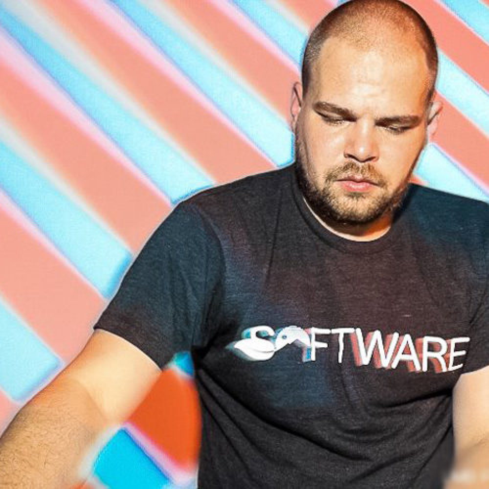 Com Truise