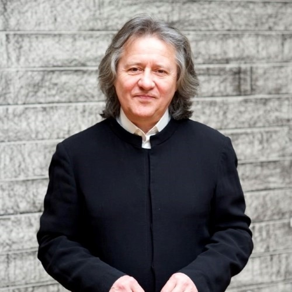 Stephen Barlow