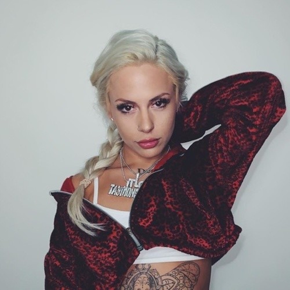 Tay Money