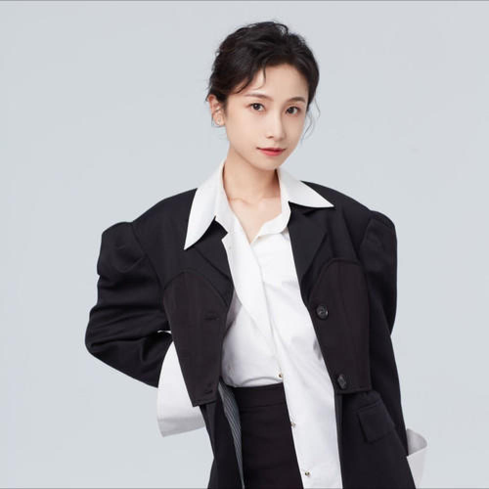 姜梓新