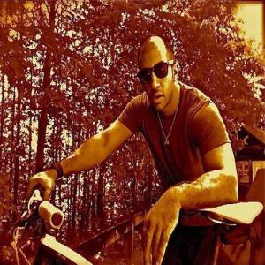 Mateen J ดาวน์โหลดและฟังเพลงฮิตจาก Mateen J