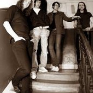 Ampersand ดาวน์โหลดและฟังเพลงฮิตจาก Ampersand