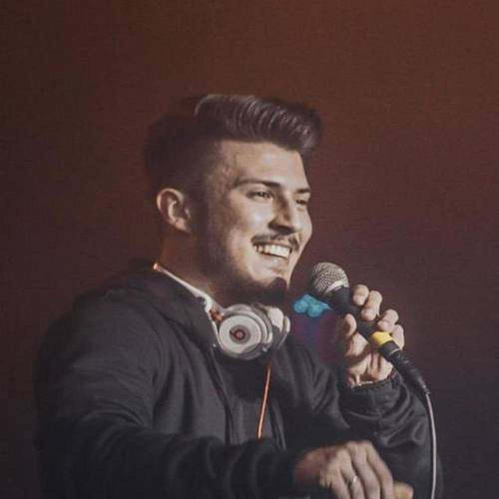 DJ Matheus Lazaretti