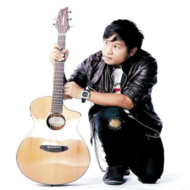 โต้ง เมืองศรี ท็อปไลน์