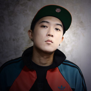 Illinit ดาวน์โหลดและฟังเพลงฮิตจาก Illinit