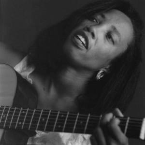 Lisa Sanders ดาวน์โหลดและฟังเพลงฮิตจาก Lisa Sanders