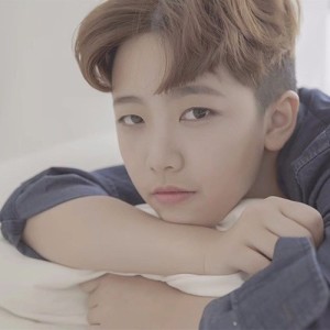 花生 ดาวน์โหลดและฟังเพลงฮิตจาก 花生