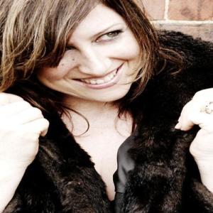 Anita Wardell ดาวน์โหลดและฟังเพลงฮิตจาก Anita Wardell